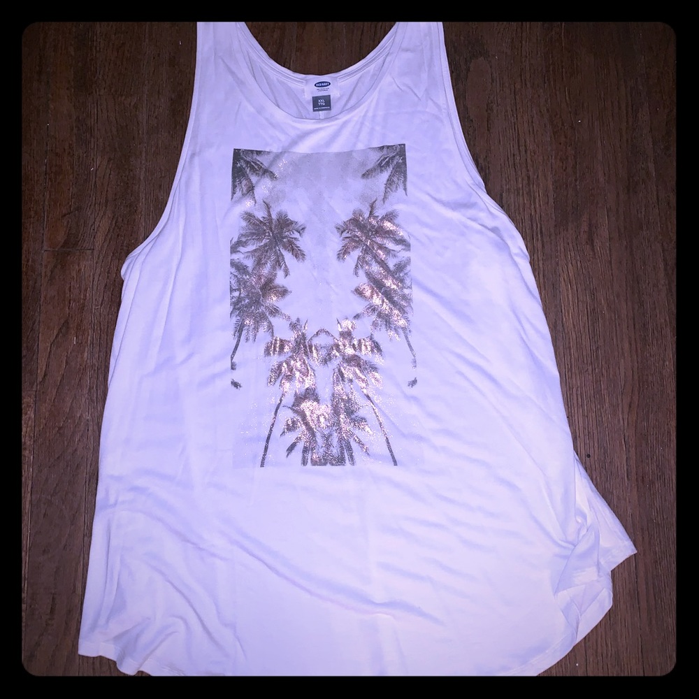 White sleeveless top with rose gold graphics!